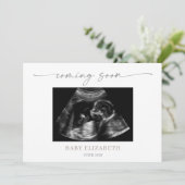 Simple Minimalist Boho Pregnancy Announcement Card Einladung (Stehend Vorderseite)