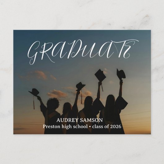 Simple Modern Calligraphy Photo Graduation Einladungspostkarte (Vorderseite)