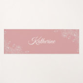 Simple Modern Floral Script Name Blush Pink Lotus Yogamatte (Vorderseite (Horizontal))