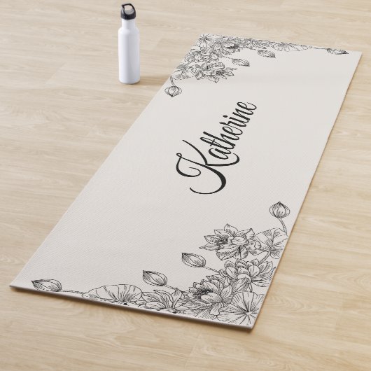 Simple Modern Floral Script Name Cream Lotus Yogamatte (Beispiel)