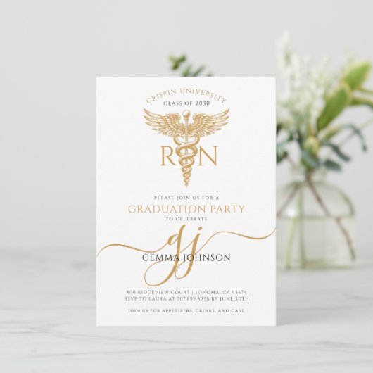 Simple Modern Nurse Graduation Party Gold Script Einladung (Stehend Vorderseite)
