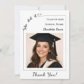 Simple modern photo Graduate She did it Dankeskarte (Vorderseite)