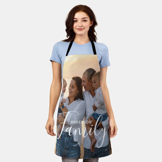 Simple Modern Photo Template Custom Family Name Schürze (Getragen)