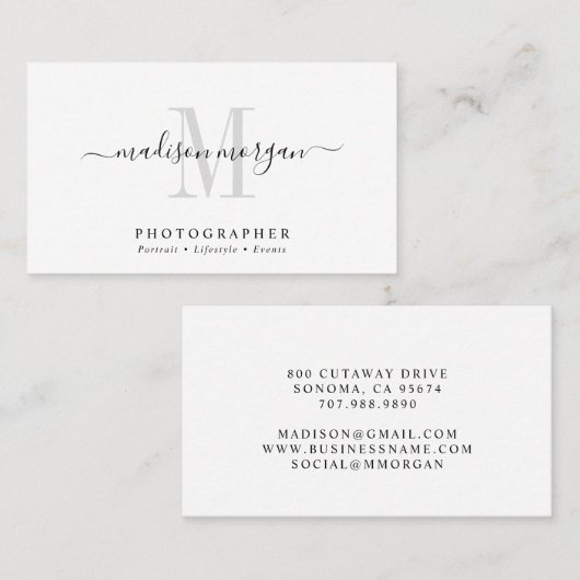 Simple Modern Photographer Script Monogram Visitenkarte (Vorne/Hinten)