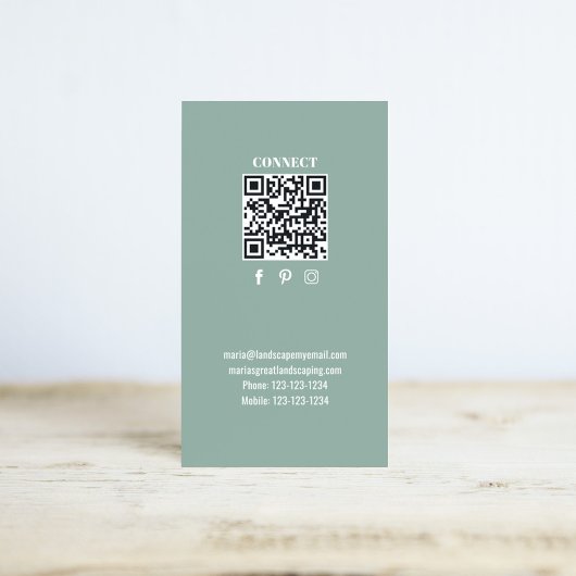 Simple Monogram QR Code Green | Connect with Me Visitenkarte