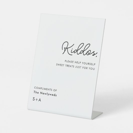 Simple Neutral Kiddos Wedding Treats Table Sockelschild (Vorderseite)