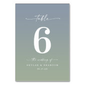 Simple Ombre Dusty Blue & Leaf Green Wedding Tischnummer (Vorderseite)