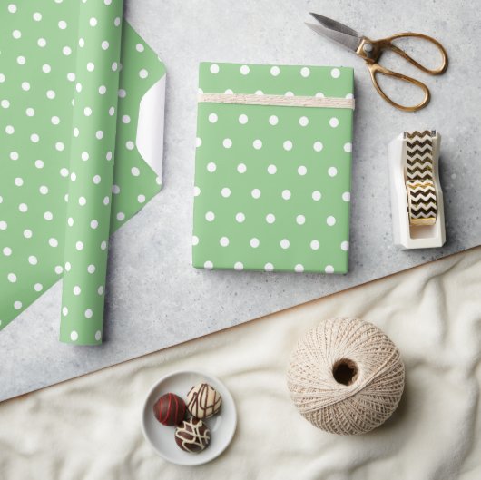 Simple Polka Dot Light Green und White Geschenkpapier (Kunsthandwerk)