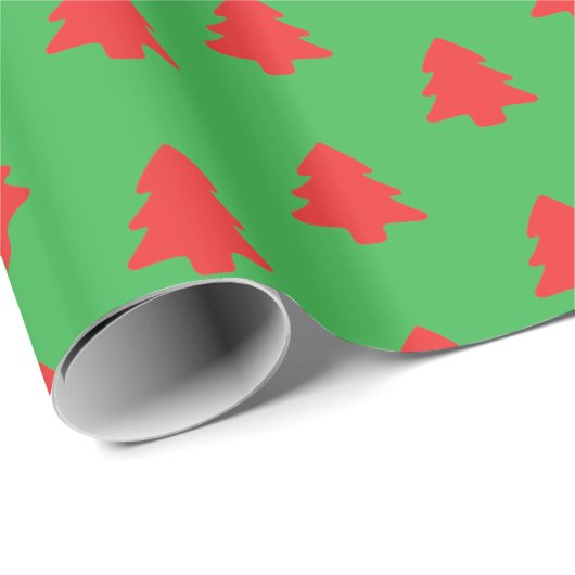 Simple Red Christmas Trees on Green Geschenkpapier (Rolleneckpunkt)