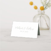 Simple Sage Green Script Wedding Platzkarte (Rückseite)