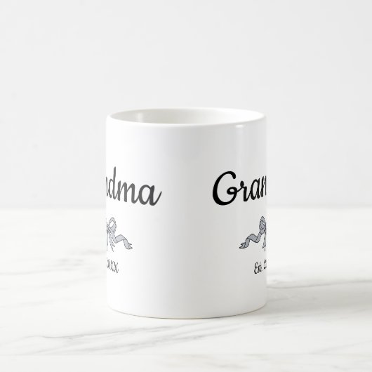 Simple Script Bow Grandma Est. Year Kaffeetasse (Mittel)