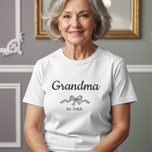 Simple Script Bow Grandma Est. Year White Text T-Shirt