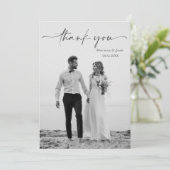 Simple Script Modern Wedding Photo Thank You Card Dankeskarte (Stehend Vorderseite)