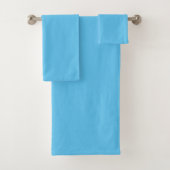 Simple Sky Blue Authority® Badhandtuch Set (Insitu)
