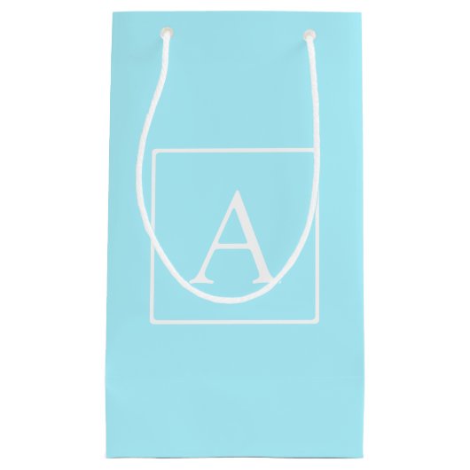 Simple Sky Blue Monogram Kleine Geschenktüte (Vorderseite)
