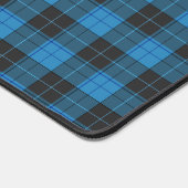Simple Tartan Pattern in Dark Blue Schreibtischunterlage (Ecke)