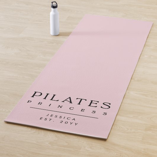 Simple Typography Custom Pink Pilates Princess Yogamatte (Beispiel)