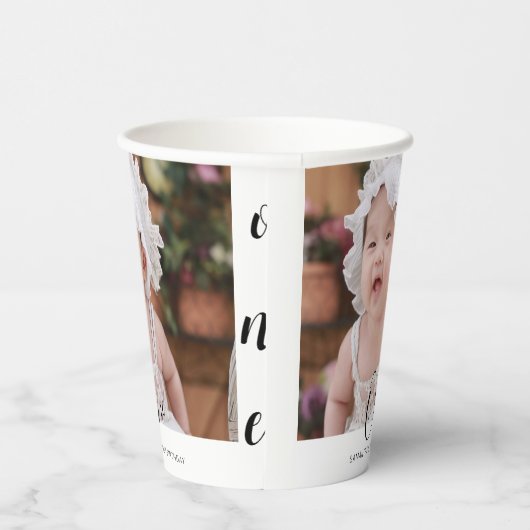 Simple Typography Photo First Birthday Pappbecher (Rechts)