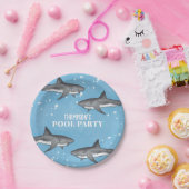 Simple Whimsical Pool Party Haie Blauer Ozean Pappteller (Party)