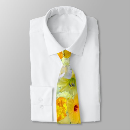 Simple Yellow Floral Wedding Groomsmen Collection Krawatte (Gebunden)