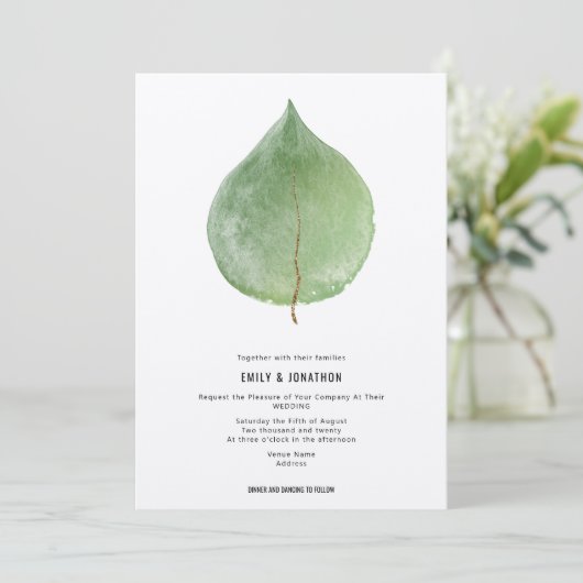 Simplistic Green Eucalyptus Leaf Wedding Einladung (Stehend Vorderseite)