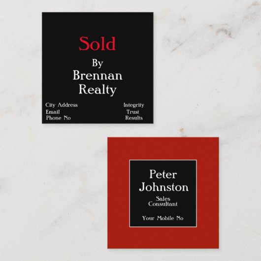 Simplistic Square Black/Red Realty Business Card Quadratische Visitenkarte (Vorne/Hinten)