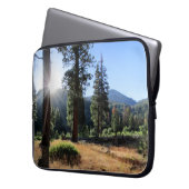 Simpson Meadow - Sierra Laptopschutzhülle (Vorderseite Links)