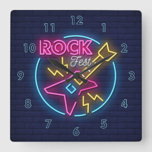Simuliertes Rock Fest Neon Sign gegen Brick Wall Quadratische Wanduhr