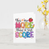 sind mehr als ein Test Score Test Day Teache Karte (Gelbe Blume)