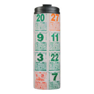 Singapur-21. JUL 2019: Vintage chinesischer Kalend Thermosbecher