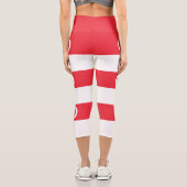 Singapur-Flagge Capri Leggings (Rückseite)