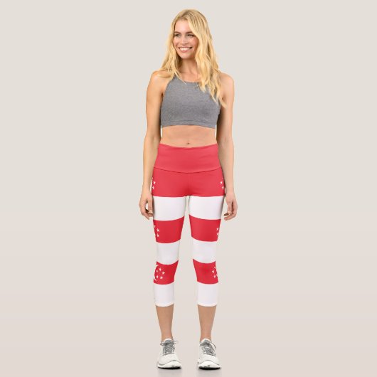 Singapur-Flagge Capri Leggings (Vorderseite)