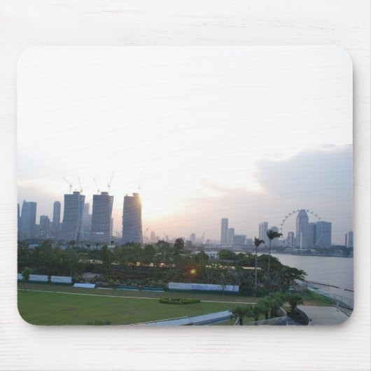 Singapur-Skyline am Sonnenuntergang Mousepad (Vorne)