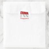 Singapur Waving Flag mit Name in Malay Runder Aufkleber (Tasche)