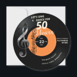 Singen wir 50 Jahre Vintagen Geburtstag Einladung<br><div class="desc">Ein elegantes, musikalisches, gitarrenthematisches, lustiges Geburtstagsgeschenk-Einladungs-Template in Form eines Vinyl-Schallplattens, das einen Musikschnipsel, einen Teil einer Partition und den Titel "Let's Sing & Dance for 50 Years" enthält. Sie können diese Vorlage vollständig bearbeiten. Es wäre eine großartige Geburtstagsfeier für einen Mann oder eine Frau, der/die Lieben macht, zu ihrem 50....</div>
