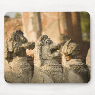 Singhat Wat Thammikarat Mousepad