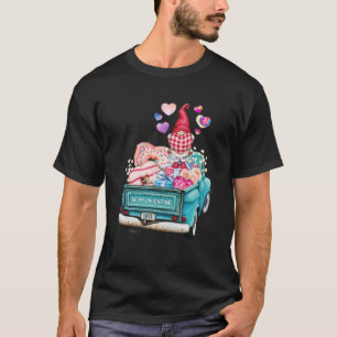 Single Gnome Girl Car Blume Pastell Gefärbte Krawa T-Shirt