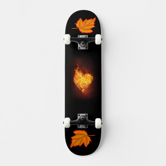Single Heart on Flame Picture Skateboard (Vorderseite)
