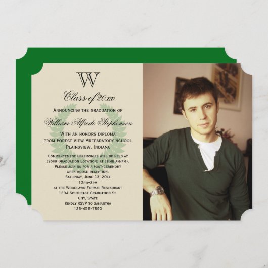 Single Initial Monogram Green Foto Abschluss Einladung (Vorne/Hinten)