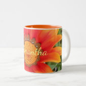 Single Orange Blume Personalisiert Zweifarbige Tasse (VorderseiteRechts)