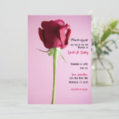 Single Rote Rose Rosa Romantische Hochzeit Einladung (Stehend Vorderseite)