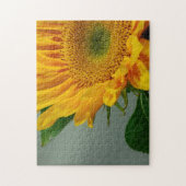 Single Sonnenblume gegen blasses Hintergrund Puzzle (Vertikal)