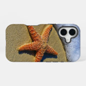 Single Starfish am Strand iPhone 16 Hülle (Rückseite (Horizontal))