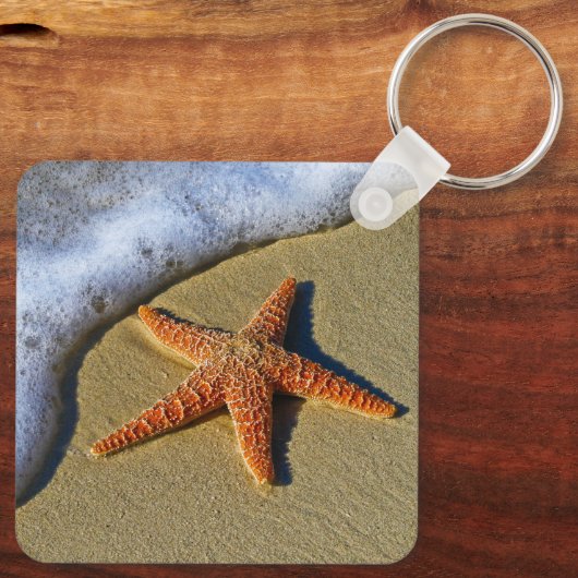 Single Starfish am Strand Personalisiert Schlüsselanhänger (Rückseite)