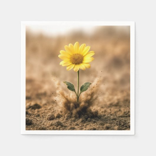 Single Yellow Daisy Bursting Out of Dirt Serviette (Vorderseite)