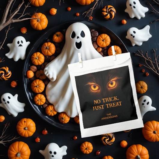 Sinister Glowing Orange Eyes Halloween Geschenktütchen