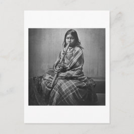 Sioux Musician Girl Black und White Postkarte