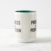 Sip Erfolg: Fortschritt über Perfektion Tasse (Zentrum)