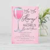 Sip Sip Hooray Pink Brautparty Einladung (Stehend Vorderseite)