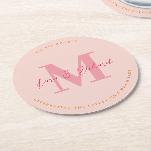 Sip Sip Hooray Wedding Monogram Initial Untersetze Runder Pappuntersetzer (Angewinkelt)